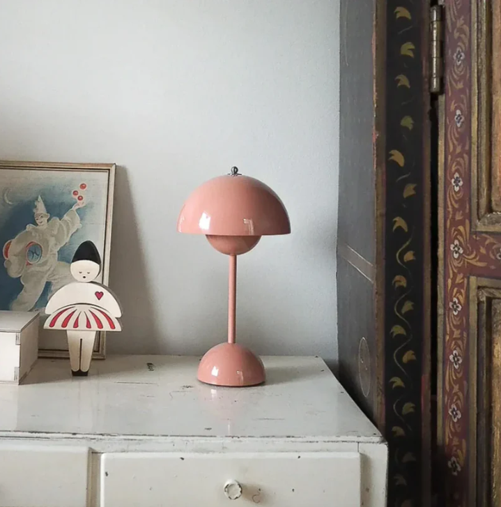 Modern Elegance Table Lamp